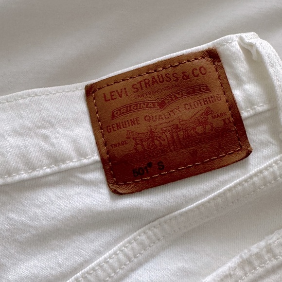 LEVIS - white hot short - Picture 6 of 9